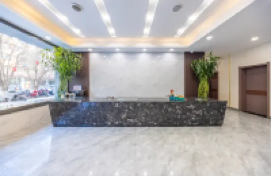 Dunhuang Xingzi Hotel (Shazhou Night Market)