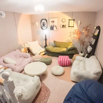 Chill Cat All-Female Youth Hostel (Tianjin Station Front Square Italian Style District Branch)