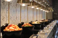 Vienna International Hotel (Luoyang Old Town Center Lijingmen Subway Station) - New