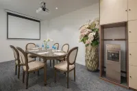 Westlake Pearl Suites & Spa - By Pegasy Group - Business