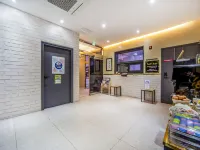 2Night Business Hotel Hotel berhampiran Jeonju Station