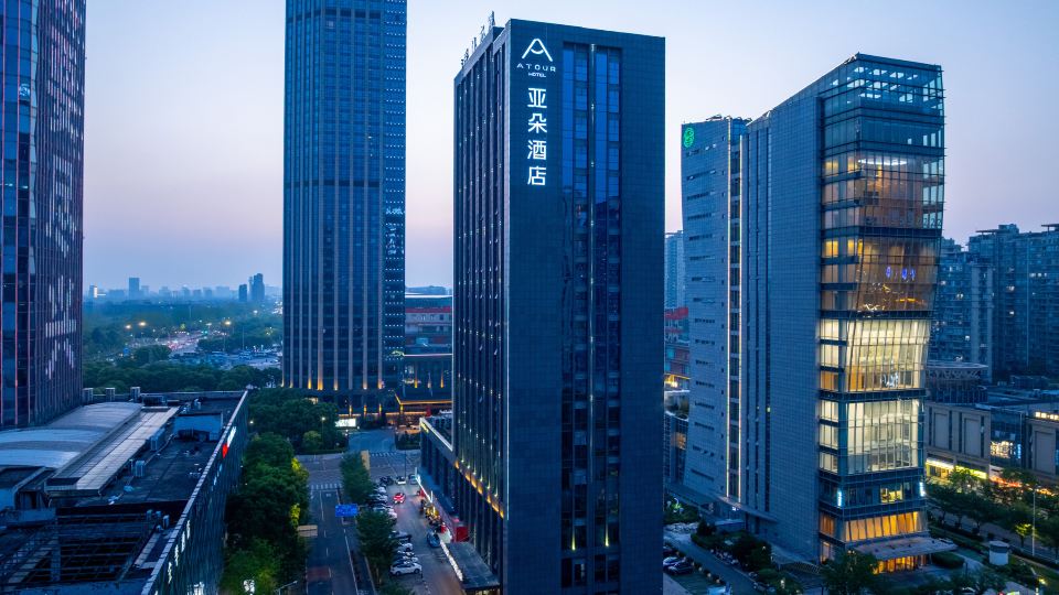 Jiaxing Nanhu World Trade Center Atour Hotel