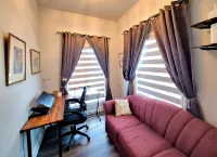 4 Bedrooms + DEN/Office 4 baths Entire Home - 5-Star