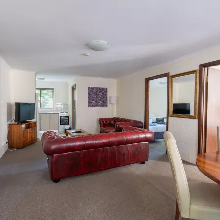 Grosvenor Court Apartments
