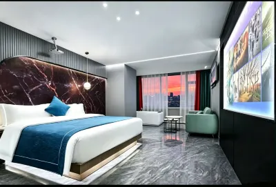 Bo Yi Time Hotel Hotels near Martyrs Park