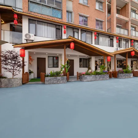 Evening Breeze Courtyard Guesthouse (Colorful Vientiane Tourism City Anshun West Station Branch)