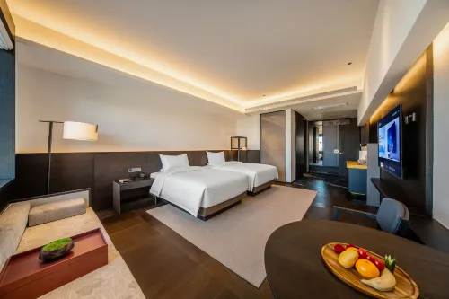 Zhongwei Shapotou District Shengjin Nianhua Hotel