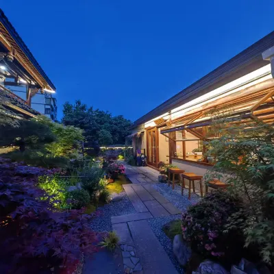 Fuyao Guli Natural Garden View Resort Hotels near Langzhong Big Buddha Temple