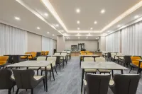 臻逸境飯店（柳州龍潭公園店） - 3 星級