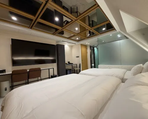 JAMSIL LOUNGE HOTEL Hotels near Gaerong Station