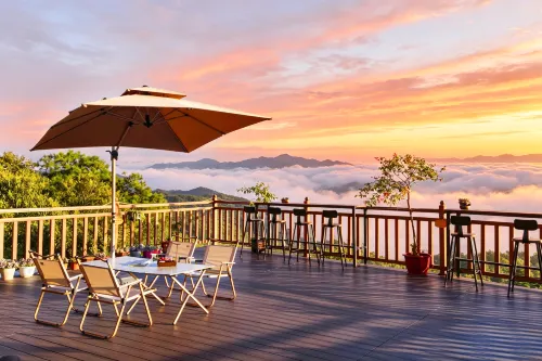 Yunhai Panoramic Terrace|World Heritage · Fire Pond Roasted Tea|Hengyunju