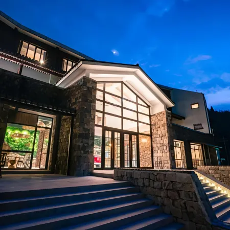 Xiang Xu Zhang Valley Inn