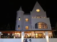 Liu Su Designer Homestay (Beihai Yintan Scenic Area & International Passenger Port Branch)