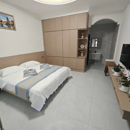 Junshan Homestay (Tekes Bagua City Lijie)