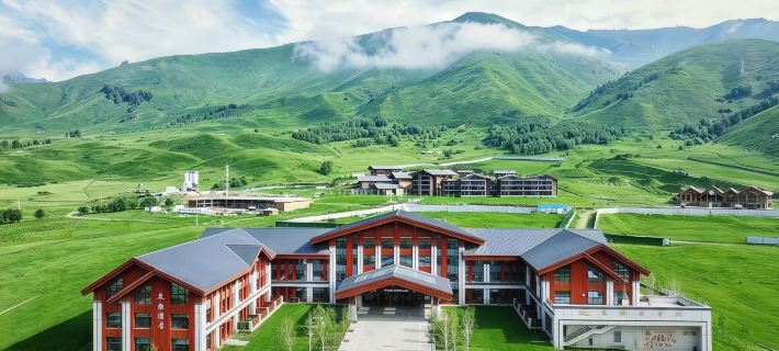 Oriental Snow Hotel Hotels in Burqin