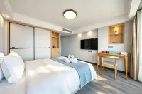 Floral Hotel · Listening to the sea Hotel - Romantic