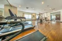 Jomtien Palm Beach Hotel and Resort - Family Friendly - palestra