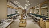 Crowne Plaza HONG KONG CAUSEWAY BAY by IHG - Infinity Pools