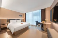 Huanman Hotel - parking