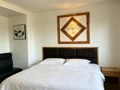 Yunhe Terrace Yunxi Homestay (Baiyingu Scenic Area Shop) - Pools