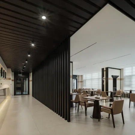 Floral Hotel · Lingjiu Mountain Hotel (Dege Manigango Town)