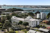 Mercure Tauranga - parking