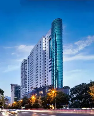 Changsha Naiston Hotel (Wu Yi Square IFS Store) - Dağ Manzaralı