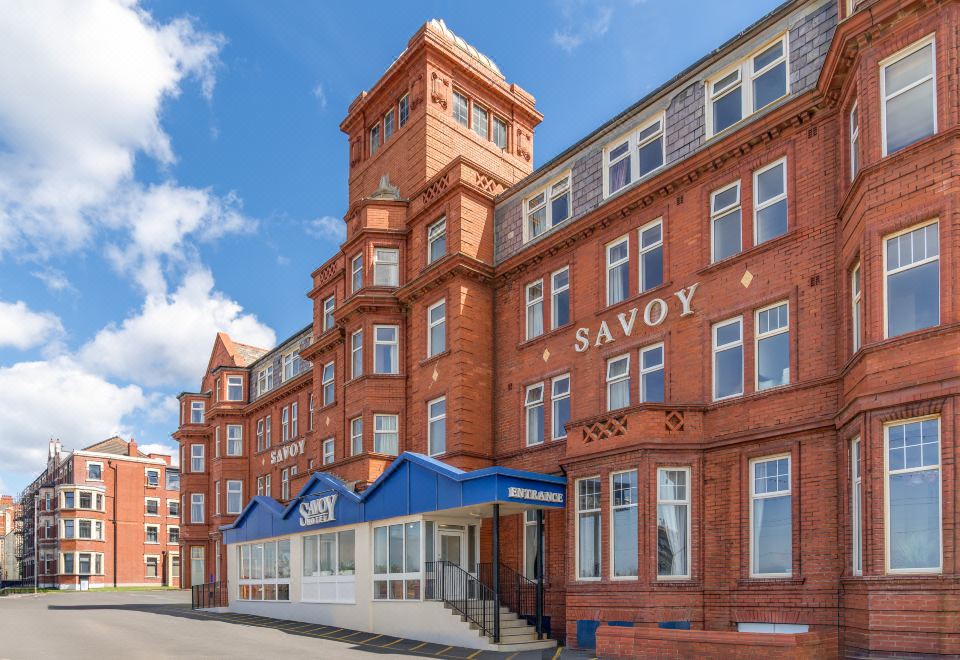 The Savoy Hotel - Housity