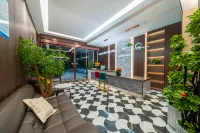 Chenjing Intelligent Hotel (Zhaotong Jinhai Building Materials City Gengwenhua Park Branch) - Parkering