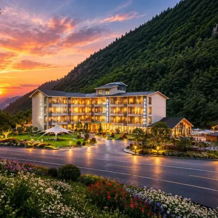 Xiaoyue Qinglan Garden Private Hot Spring Hotel (Lixiao Road Branch, Bipenggou Scenic Area)