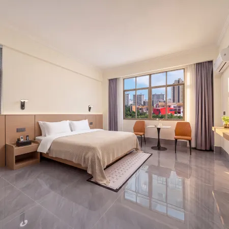 Chengjing Hotel (Lingshui High-Speed Railway Station Haiyun Plaza)