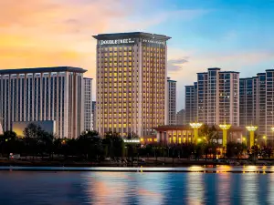 DoubleTree by Hilton Kaifeng