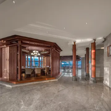 Kaihua International Hotel