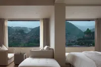 Starlight Hotel Hotel di Leishan