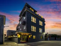 Zhuhai Guanli Shanyueli Homestay (Yuwenquan Store) Hotel in zona Tempio Jintai