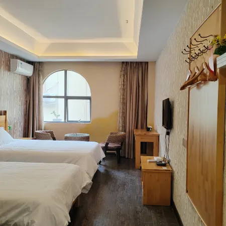 Rongquan Hotel (Chishui City Sanshili Riverside Avenue West Road)