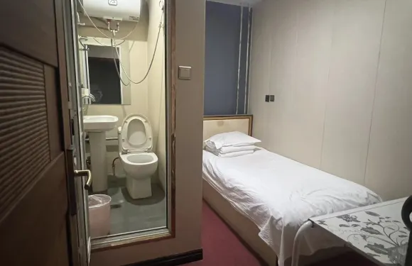 敖漢旗百益加賓館