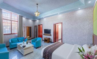 Ninglang Dejin Theme Hotel