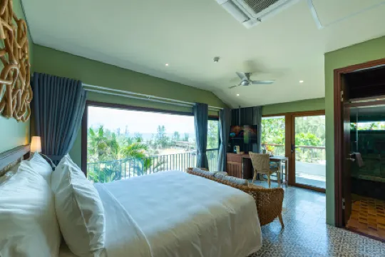 CHiEM HoiAn - The Beachside Boutique Hotel & Villa