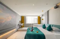 Qiuyoung Smart Hotel (Taiyuan Changzhi Road North America Xintiandi Branch) -  Gaming & Esports