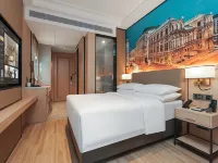 Vienna International Hotel (Haikou Binhai Avenue Xixiu beach branch) Hotels near Jiari Beach