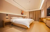 Yisen Hotel (Karamay Xinsi Road Plaza)