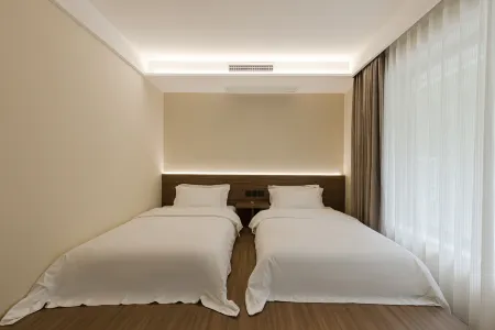 ELEVEN Designer Homestay Отели рядом с достопримечательностью «Mount Fanjing»