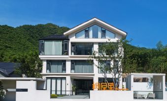 Yuanwu·TOWU Hot Spring Designer Meisu (Anji Yunshang Grassland Store)