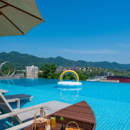 Chongqing Huafang Hotel