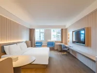 HanTing Hotel (Yuzhou Shizhengfu) - parking