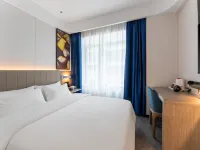 7Days Inn Youpin Premium Hotel (Jinan China Resources Land Plaza) Hotel in zona Shandong University of Political Science and Law Gymnasium