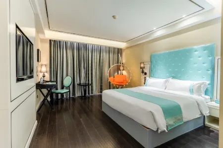 Xana Lite Hotelle (Akesu Airport) Отели рядом с достопримечательностью «Xinjiang Institute of Technology»