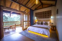 Peach Blossom Island Wild Luxury Homestay