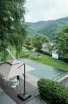 冬生夏長·勤勇民宿 - 無邊際泳池
